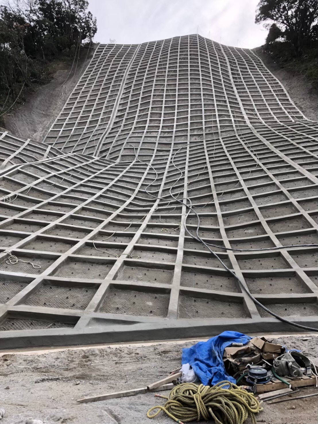 H29　垂水　がけ崩れ対策工事